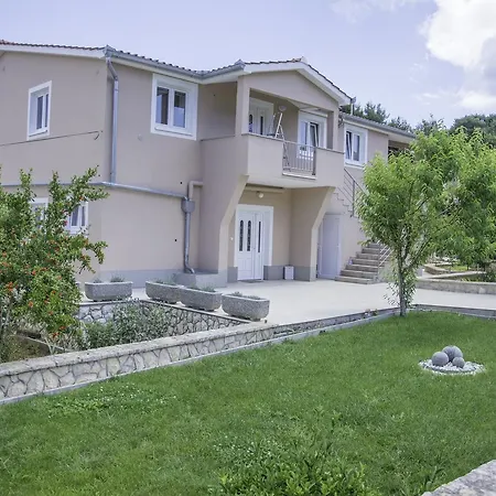 Kraj 14000a Apartman Tkon