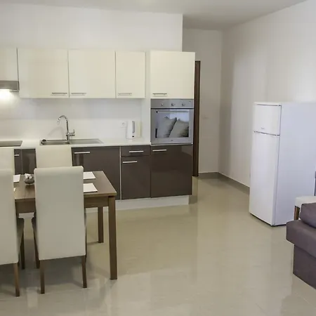 Kraj 14000a Apartman