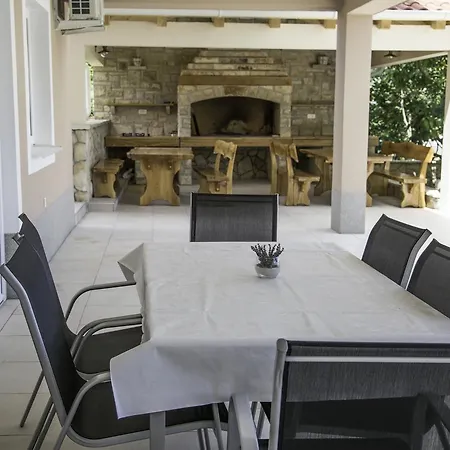 Kraj 14000a Apartman